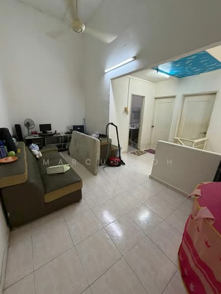 2-storey Terraced House for Rent in Taman Wangsa Permai (Kepong) - Marcus Koh - Living Room - PropertyGuru.com.my