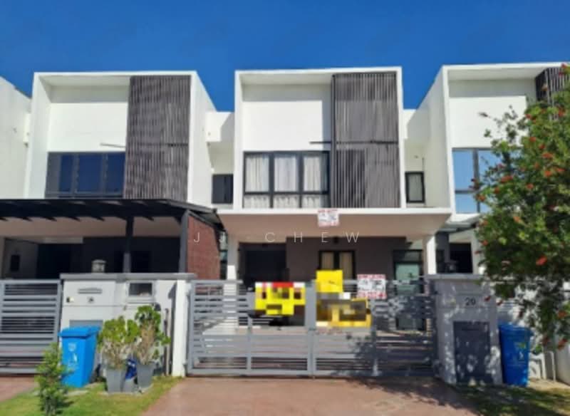 Rumah Berkembar untuk Dijual di Seksyen 13 (Shah Alam) - JJ Chew - Exterior - PropertyGuru.com.my