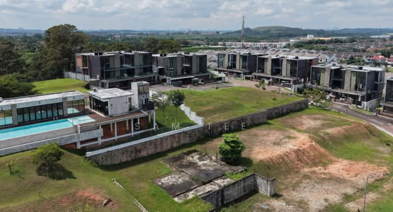 Bungalow for Sale in Kangkar Pulai (Skudai) - Sam Tee - Exterior - PropertyGuru.com.my
