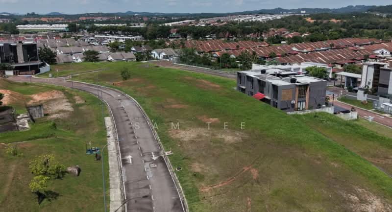 Bungalow for Sale in Kangkar Pulai (Skudai) - Sam Tee - Exterior - PropertyGuru.com.my