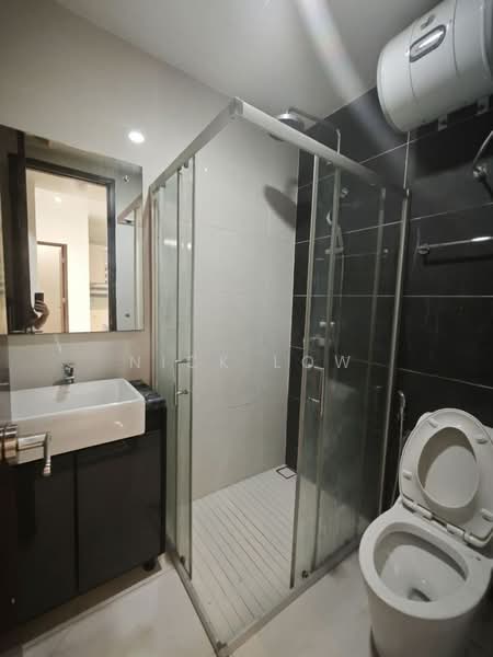 Condominium for Rent at Amberside @ Country Garden Danga Bay - Nick Low - Bathroom - PropertyGuru.com.my