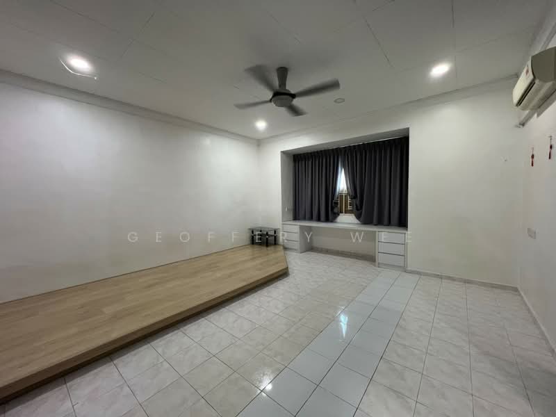 2-storey Terraced House for Rent in Taman Merdeka (Batu Berendam) - Geoffery Wee - Living Room - PropertyGuru.com.my