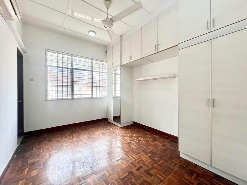 2-storey Terraced House for Sale in Bandar Seri Putra (Bangi) - Noraini Dahan - PropertyGuru.com.my