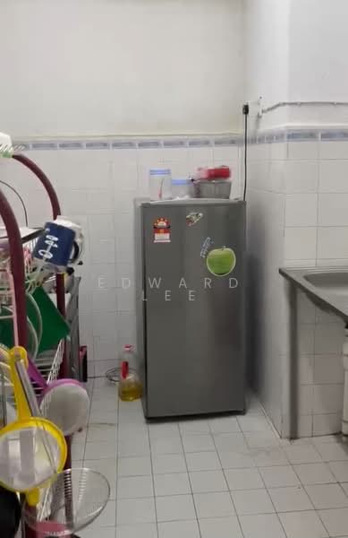 Flat for Rent at Taman Terubong Indah (Majestic Heights) - Edward Lee - Kitchen - PropertyGuru.com.my