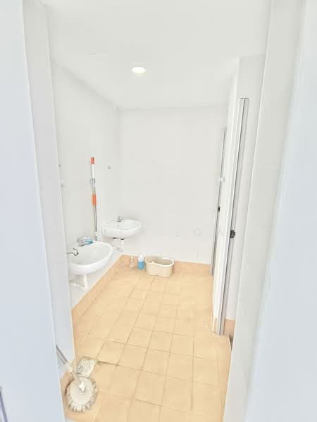 Shop for Rent in Taman Ungku Tun Aminah (Skudai) - Nick Low - Bathroom - PropertyGuru.com.my