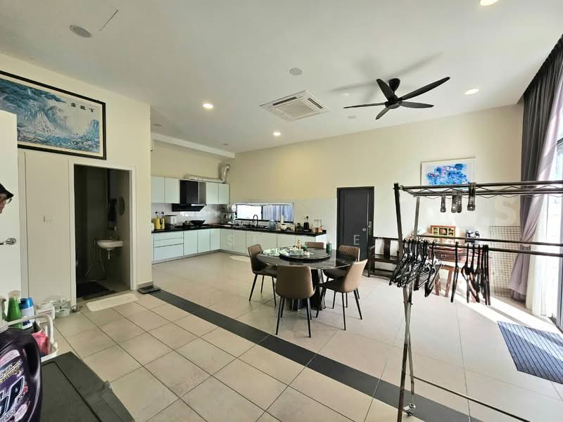 Semi-Detached House for Sale in Kota Kemuning (Shah Alam) - Irish Shek - Kitchen - PropertyGuru.com.my