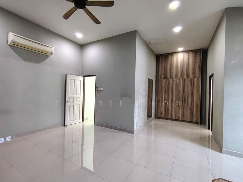 Rumah Teres 3 Tingkat untuk Dijual di Taman Tasik Prima (Puchong) - Tan Bee Choo - Bedroom - PropertyGuru.com.my