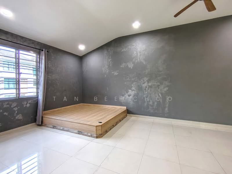 Rumah Teres 3 Tingkat untuk Dijual di Taman Tasik Prima (Puchong) - Tan Bee Choo - Bedroom - PropertyGuru.com.my