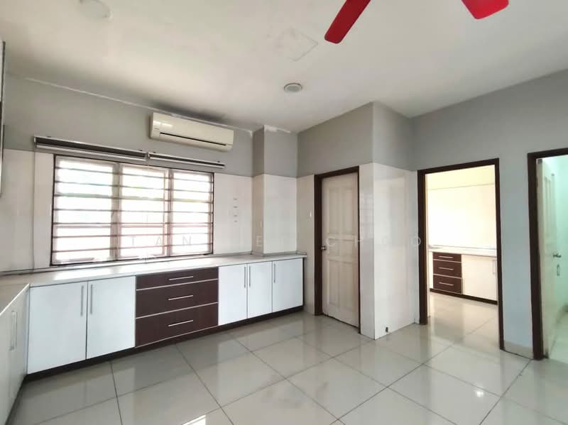 Rumah Teres 3 Tingkat untuk Dijual di Taman Tasik Prima (Puchong) - Tan Bee Choo - Kitchen - PropertyGuru.com.my