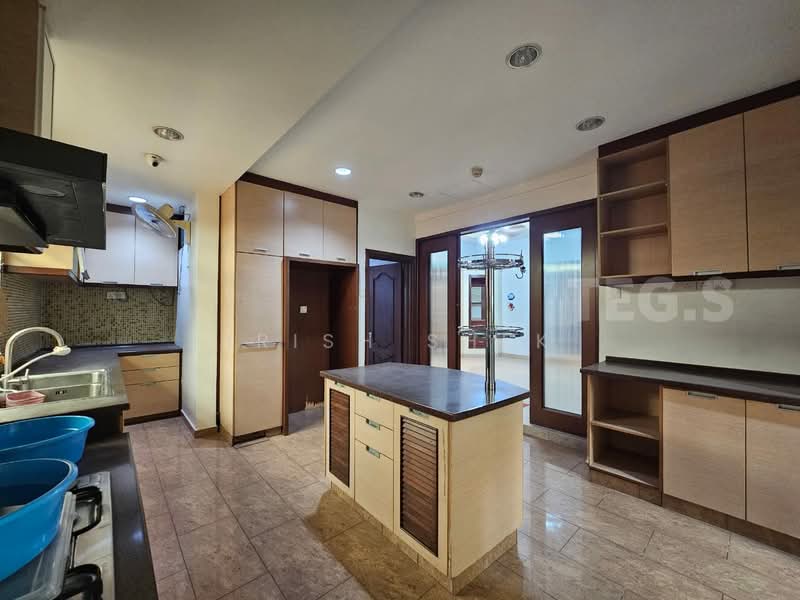 Semi-Detached House for Sale in Kota Kemuning (Shah Alam) - Irish Shek - Kitchen - PropertyGuru.com.my