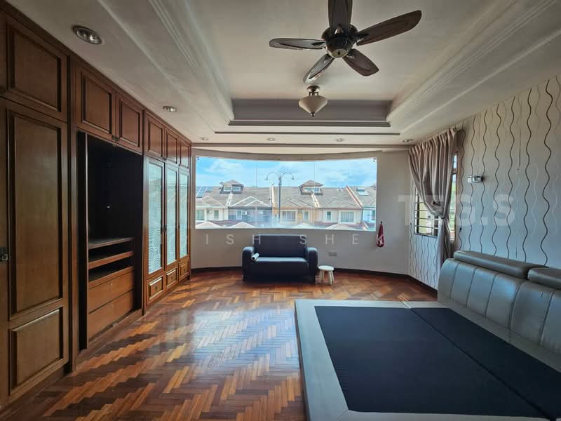Semi-Detached House for Sale in Kota Kemuning (Shah Alam) - Irish Shek - Bedroom - PropertyGuru.com.my