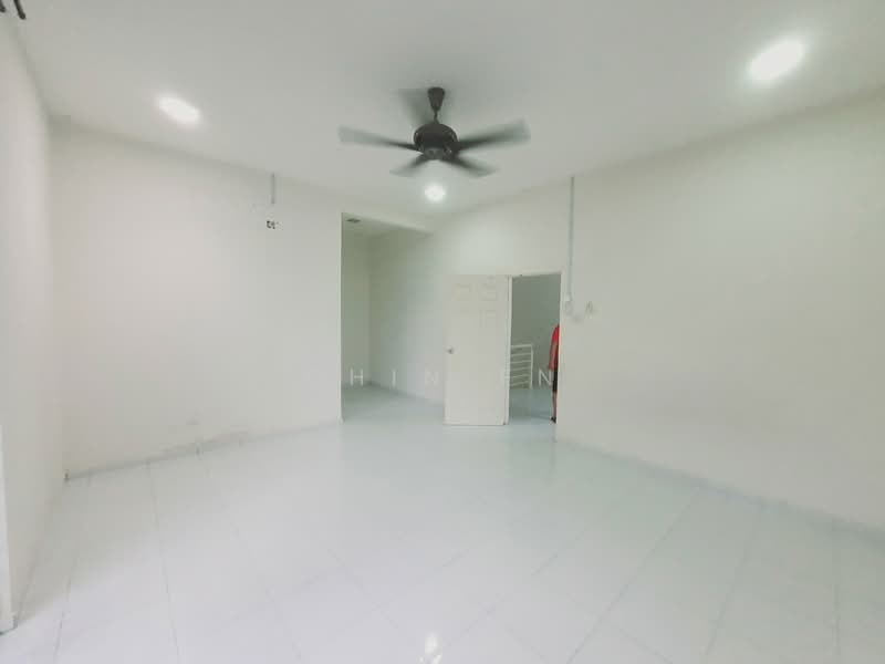 Semi-Detached House for Sale in Alor Gajah (Melaka) - CHIN FN - Living Room - PropertyGuru.com.my
