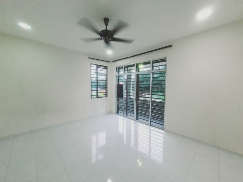 Semi-Detached House for Sale in Alor Gajah (Melaka) - CHIN FN - Living Room - PropertyGuru.com.my
