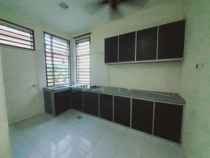 Semi-Detached House for Sale in Alor Gajah (Melaka) - CHIN FN - Kitchen - PropertyGuru.com.my