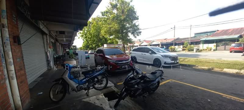 Shop / Office for Sale in Bandar Baru Uda (Tampoi) - Khairi Ismail - Exterior - PropertyGuru.com.my