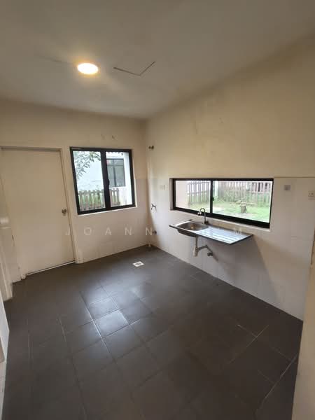 Rumah Berkembar untuk Disewa di Semenyih (Selangor) - Joanne Lim - Kitchen - PropertyGuru.com.my