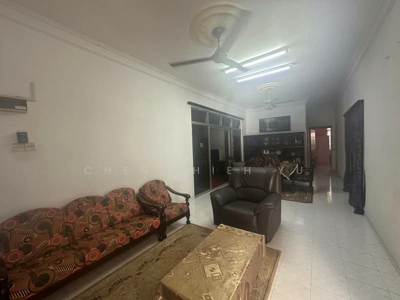 1-storey Terraced House for Sale in Senai (Kulai) - Chen Shieh Yu - Living Room - PropertyGuru.com.my