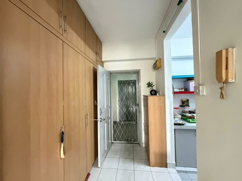 Condominium for Sale at Kelana Puteri - Jasmine Yap - Entrance - PropertyGuru.com.my