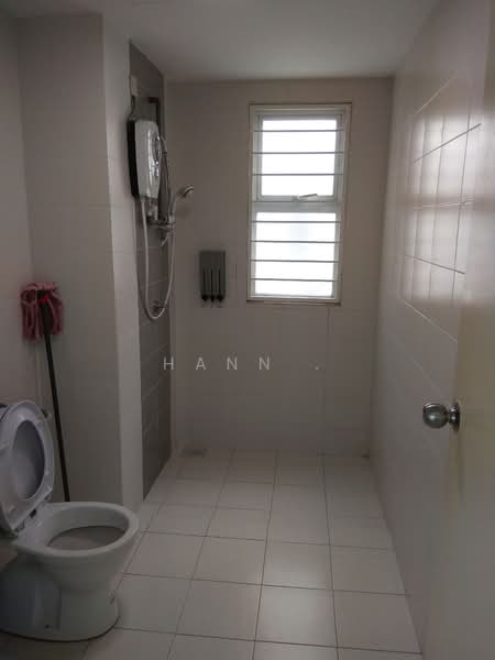 Condominium for Sale at Casa Tropika - Hann . - Bathroom - PropertyGuru.com.my