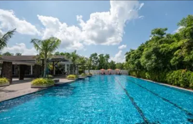 Townhouse for Sale in 16 Sierra (Puchong) - JJ Chew - Pool - PropertyGuru.com.my