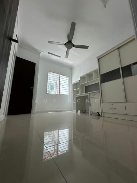 Rumah Teres 2.5 Tingkat untuk Dijual di Taman Seri Minang (Cheras) - Amy Hong - Bedroom - PropertyGuru.com.my
