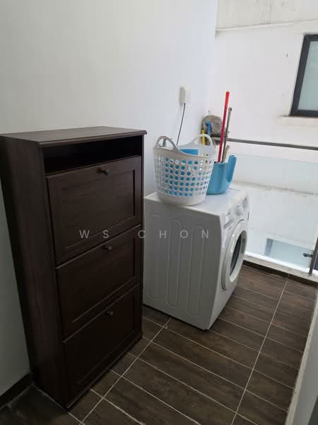 Condominium for Rent at Amberside @ Country Garden Danga Bay - Ws Chong - Balcony - PropertyGuru.com.my