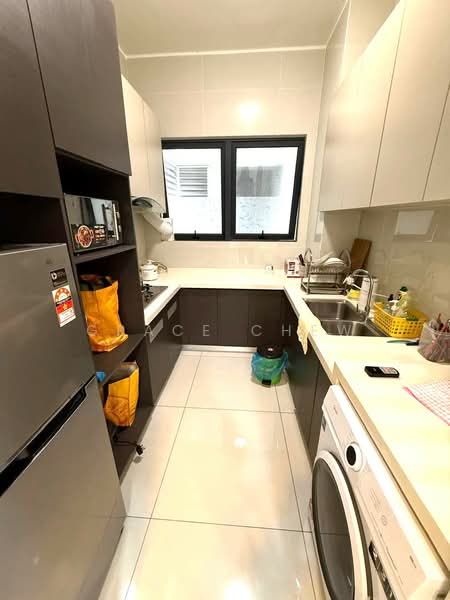 Pangsapuri untuk Dijual di Amberside @ Country Garden Danga Bay - Grace Chew - Kitchen - PropertyGuru.com.my