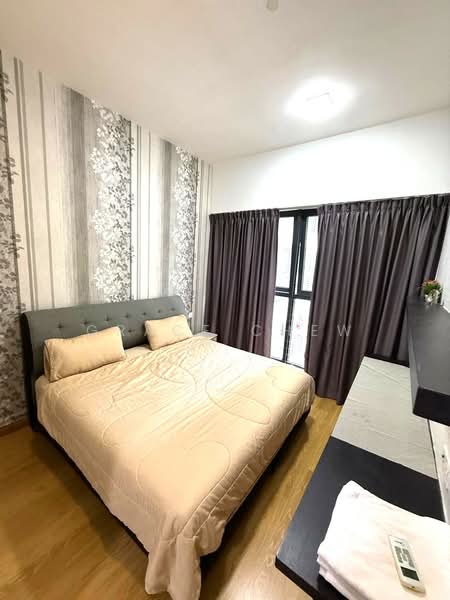 Pangsapuri untuk Dijual di Amberside @ Country Garden Danga Bay - Grace Chew - Bedroom - PropertyGuru.com.my