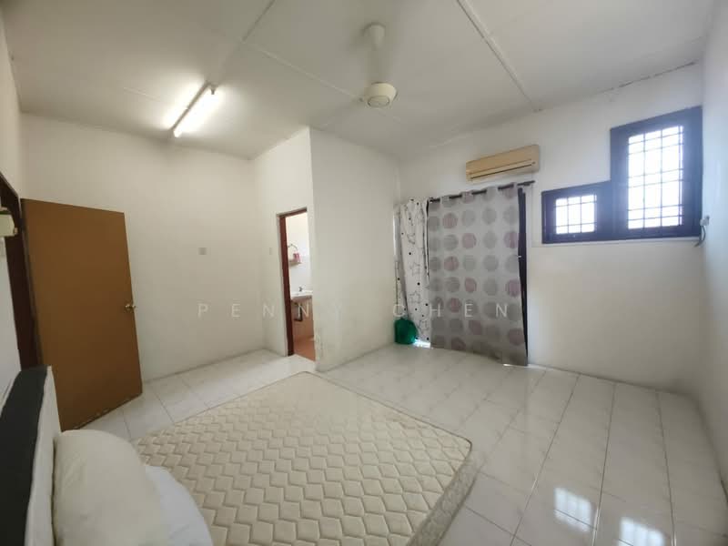 Terraced House for Sale in Taman Mas Jaya (Ipoh) - PENNY CHEN - Bedroom - PropertyGuru.com.my