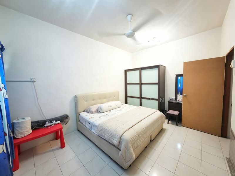 Terraced House for Sale in Taman Mas Jaya (Ipoh) - PENNY CHEN - Bedroom - PropertyGuru.com.my