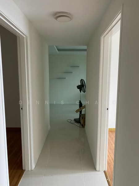 Pangsapuri untuk Dijual di Vista Mahogani @ Saujana Impian - Dennis Chang - Corridor - PropertyGuru.com.my