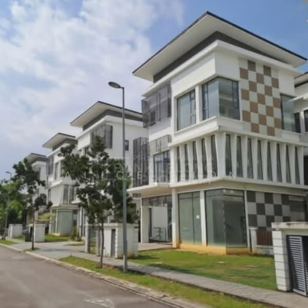 Rumah Banglo untuk Dijual di Kemuning Utama (Shah Alam) - Alice Kuon - Exterior - PropertyGuru.com.my