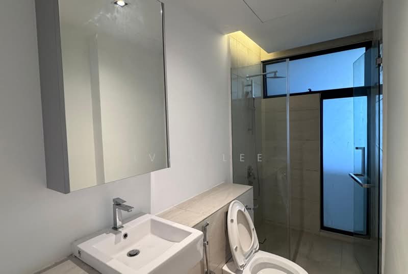 Kediaman Servis untuk Dijual di Lumi Tropicana Serviced Residence - Ivan Lee - Bathroom - PropertyGuru.com.my