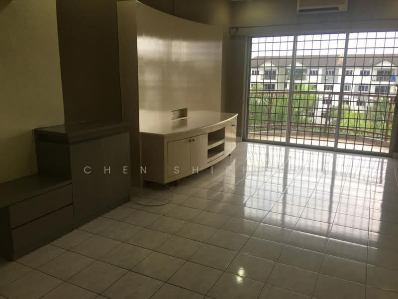 Condominium for Sale at Selesa Puteri Condominium - Chen Shieh Yu - Living Room - PropertyGuru.com.my