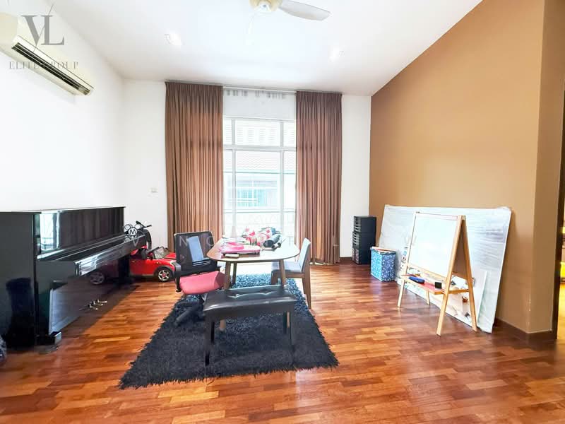 Semi-Detached House for Sale in Saujana (Selangor) - Vincent Liaw - Living Room - PropertyGuru.com.my