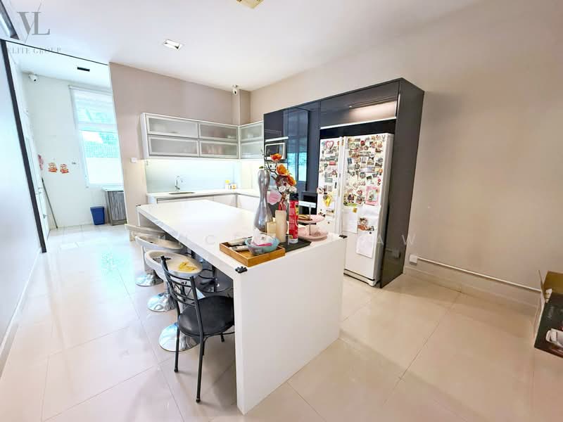 Semi-Detached House for Sale in Saujana (Selangor) - Vincent Liaw - Kitchen - PropertyGuru.com.my