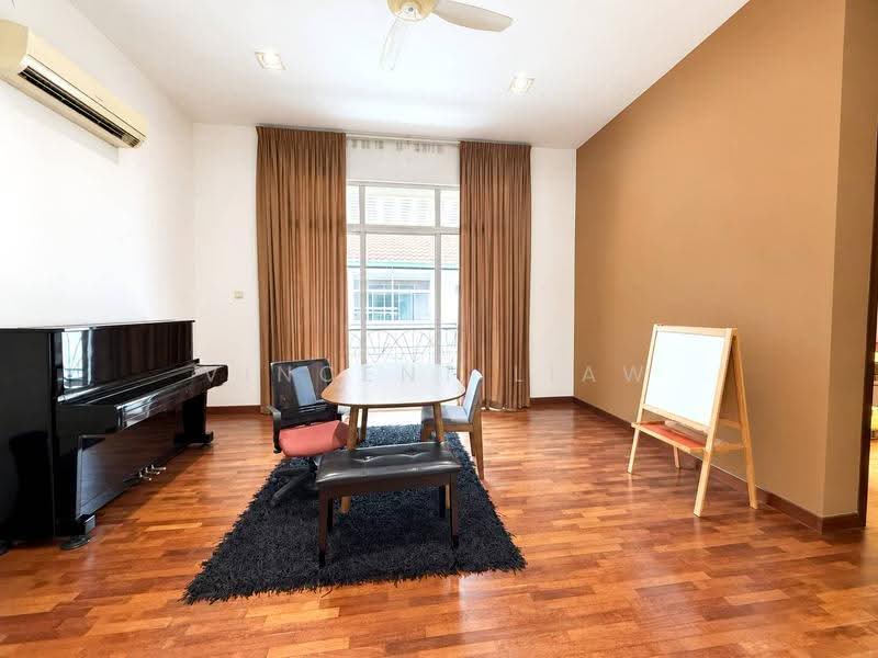Semi-Detached House for Sale in Saujana (Selangor) - Vincent Liaw - Living Room - PropertyGuru.com.my