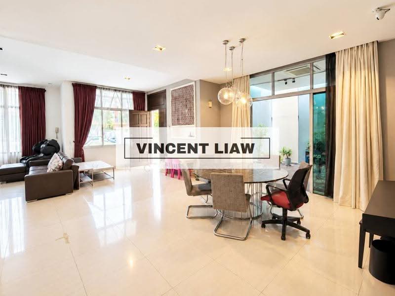 Semi-Detached House for Sale in Saujana (Selangor) - Vincent Liaw - Living Room - PropertyGuru.com.my