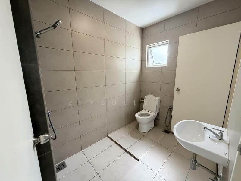 2-storey Terraced House for Rent in Bandar Gamuda Cove (Dengkil) - Ztysully . - Bathroom - PropertyGuru.com.my