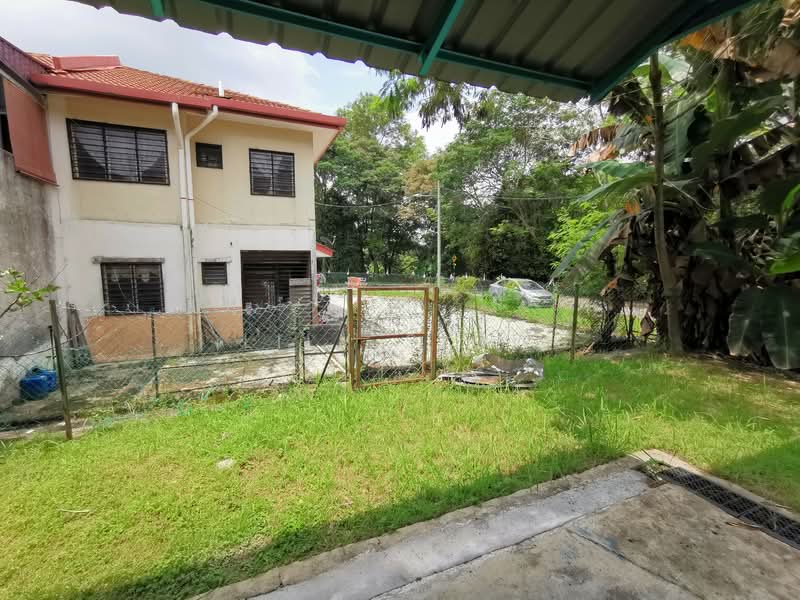 2-storey Terraced House for Sale in Lestari Putra (Seri Kembangan) - Lily Siow - Exterior - PropertyGuru.com.my