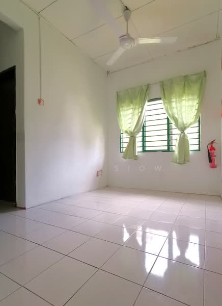 2-storey Terraced House for Sale in Lestari Putra (Seri Kembangan) - Lily Siow - Interior - PropertyGuru.com.my