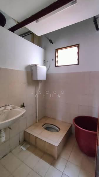 Rumah Flat untuk Dijual di Stulang Laut - Jacob Chua - Bathroom - PropertyGuru.com.my