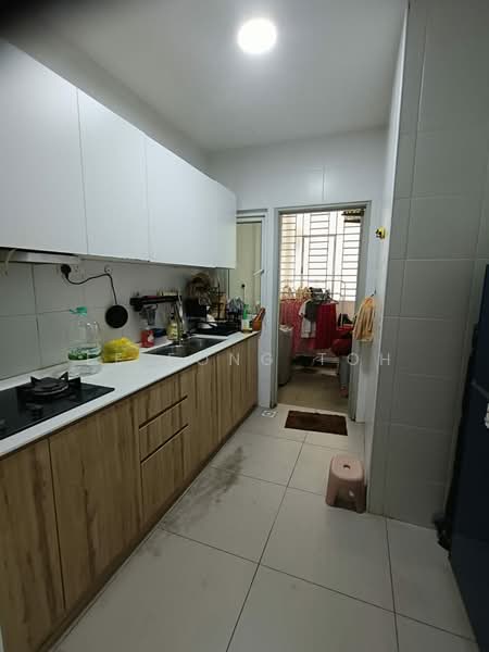 Service Residence for Sale at Seasons Amara Larkin - Ee Fong Toh - Kitchen - PropertyGuru.com.my