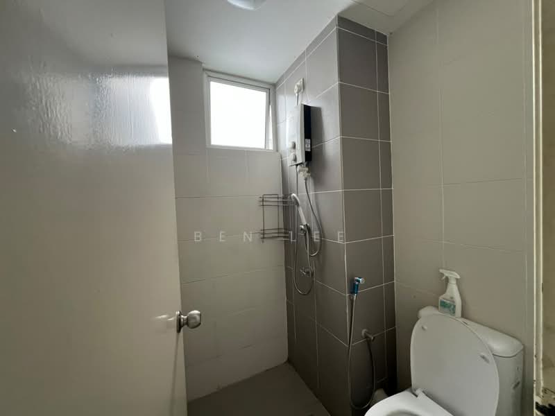 Kondominium untuk Dijual di Elit Heights @ Bayan City - Ben Lee - Bathroom - PropertyGuru.com.my
