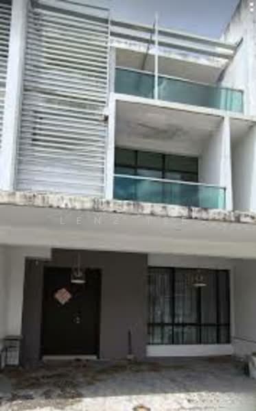 Rumah Teres 3 Tingkat untuk Dijual di Kinrara Residence (Puchong) - Lenz Tee - Exterior - PropertyGuru.com.my