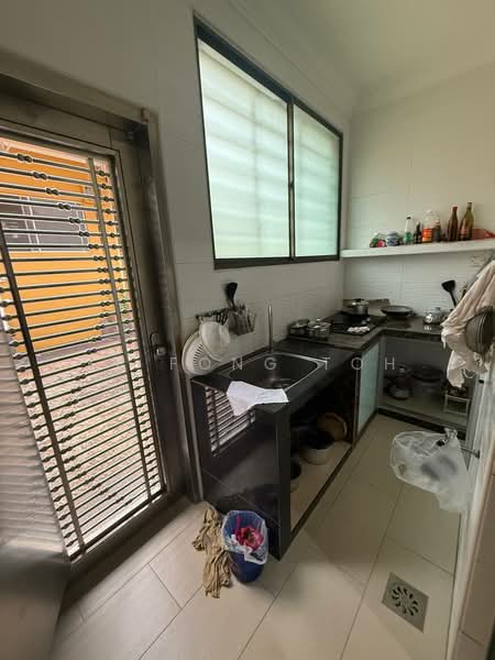 2-storey Terraced House for Sale in Taman Bukit Mewah (Tampoi) - Ee Fong Toh - Kitchen - PropertyGuru.com.my