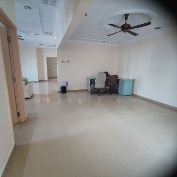 2-storey Terraced House for Rent in Bandar Kinrara Seksyen 1 (Bandar Kinrara) - Irene Tiow - Living Room - PropertyGuru.com.my