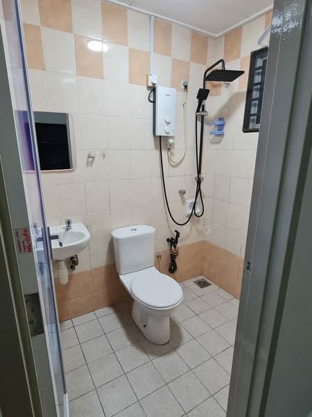 Rumah Teres 2 Tingkat untuk Disewa di Shah Alam (Selangor) - Faye Ng - Bathroom - PropertyGuru.com.my