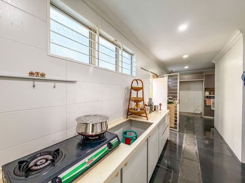 Terraced House for Sale in Putra Heights (Subang Jaya) - Keasavan Hari Krishnan - Kitchen - PropertyGuru.com.my