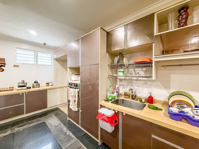Terraced House for Sale in Putra Heights (Subang Jaya) - Keasavan Hari Krishnan - Kitchen - PropertyGuru.com.my
